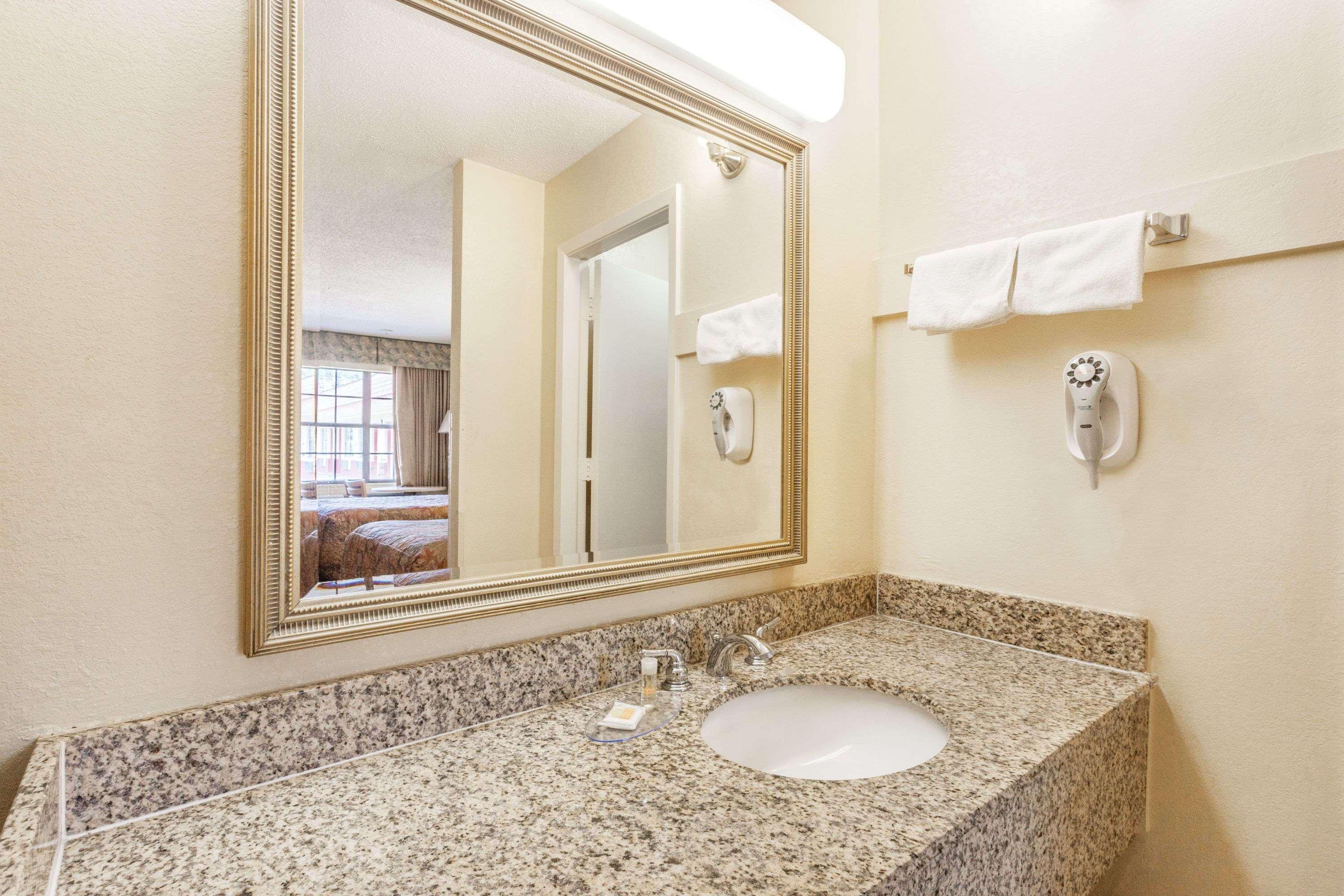 Days Inn By Wyndham Yazoo City Dış mekan fotoğraf