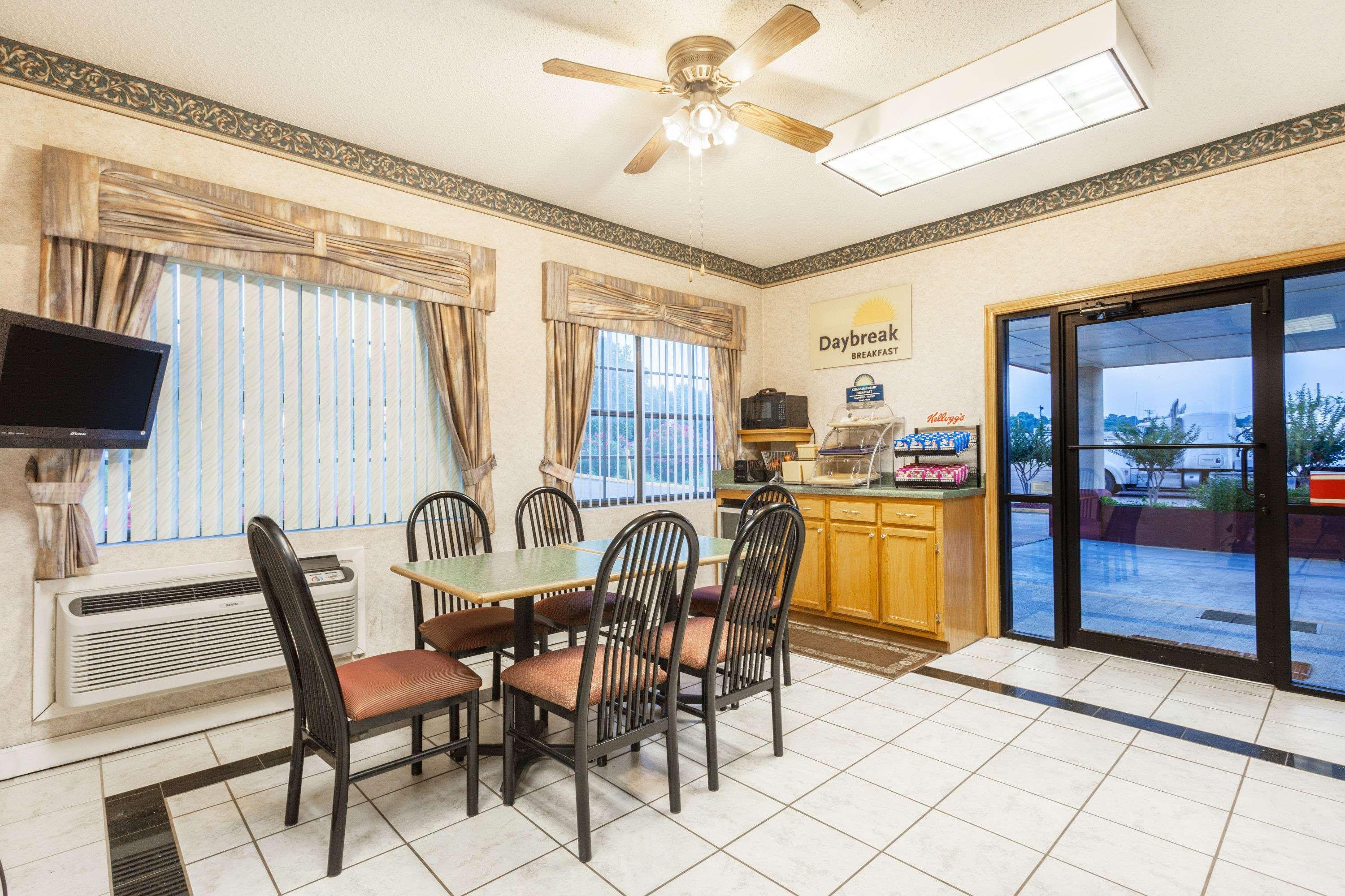 Days Inn By Wyndham Yazoo City Dış mekan fotoğraf